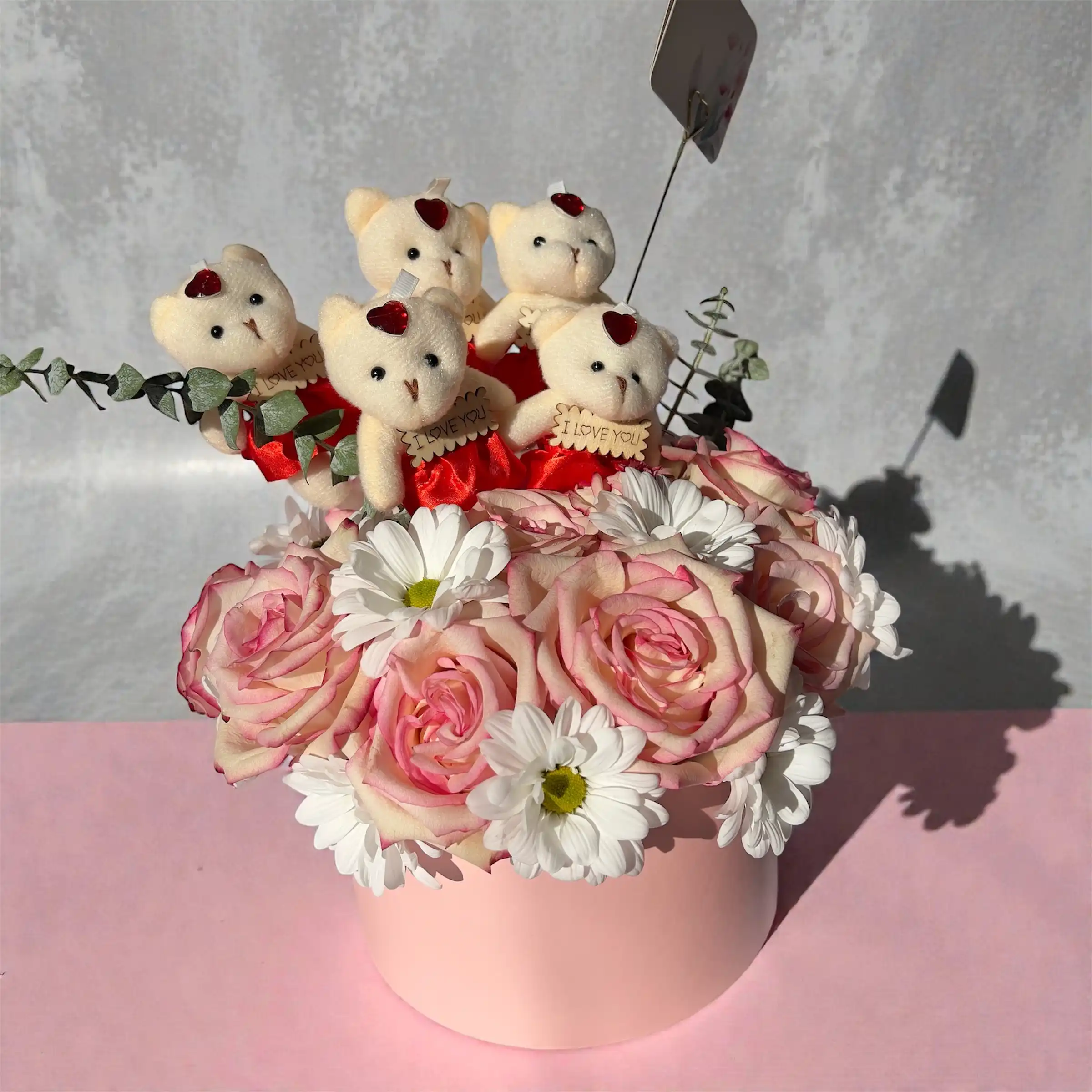 Luxury Pink Rose Flower Box with Teddy Bears Luxury Pink Rose Flower Box with Teddy Bears